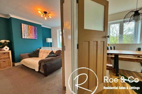 Living room/kitchen