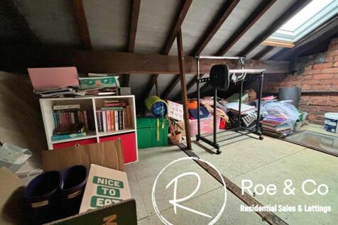 Eaves storage