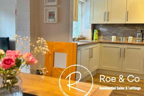 Dining room/kitchen