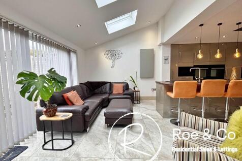 Kitchen/Family room