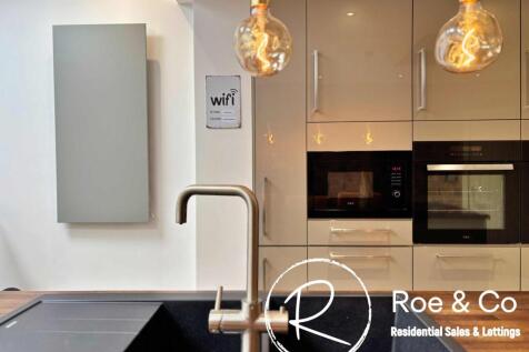 Kitchen/Family room