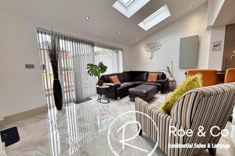 Kitchen/Family room