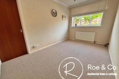 Bedroom 2/dining room