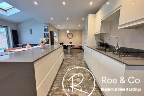 Kitchen/Diner/Family room