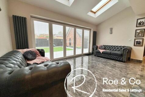Kitchen/Diner/Family room