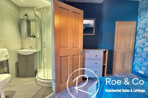 Bedroom two en-suite