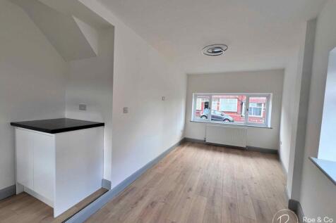 Diner/Family Room