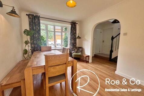 Dining area/lounge