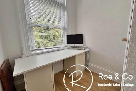 Bedroom five/office