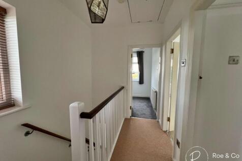 1st Floor Landing