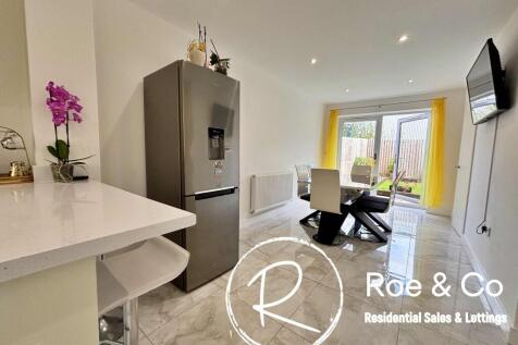 Dining/lounge area