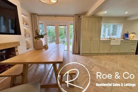 Kitchen/family/dining room