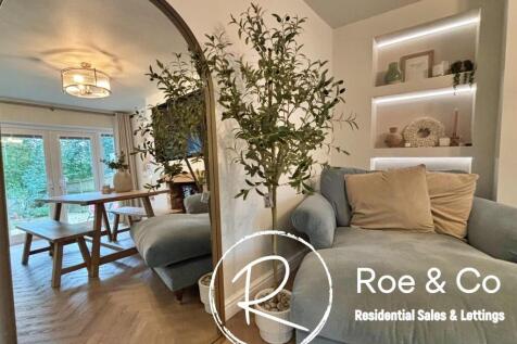 Kitchen/family/dining room