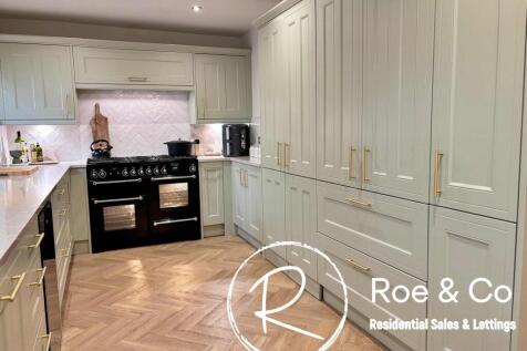 Kitchen/family/dining room