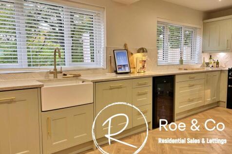 Kitchen/family/dining room