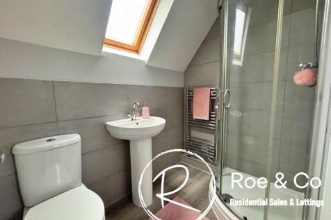 2nd floor shower room