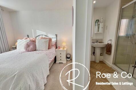 Bedroom one/en-suite