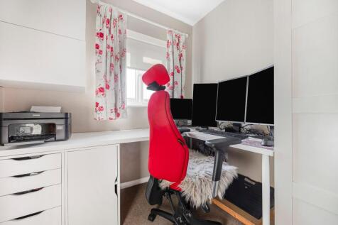 Study/ Bedroom