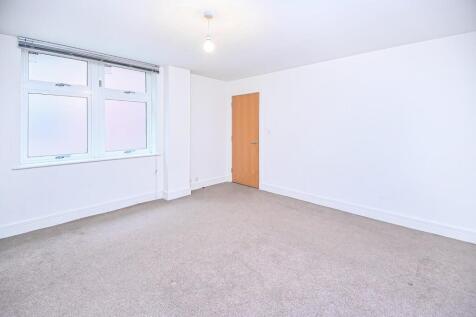 8 The Gallery Bedroom 1.jpg