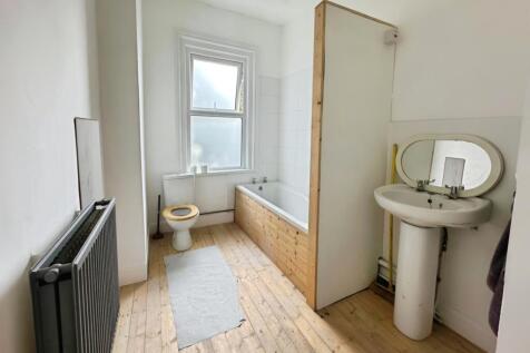 pbox-bathroom-323482.jpeg