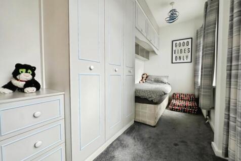 pbox-bedroom-333351.jpeg