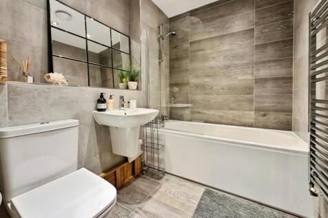 pbox-bathroom-341761.jpeg