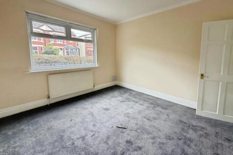 pbox-bedroom-347234.jpeg