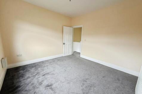 pbox-bedroom-347234.jpeg