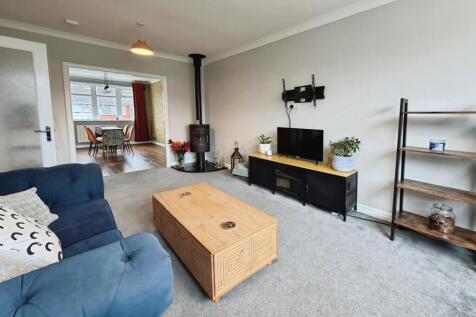 pbox-living_room-351382.jpeg