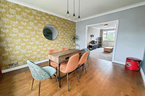 pbox-dining_room-351382.jpeg