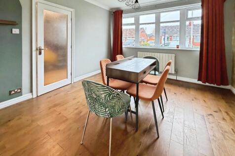 pbox-dining_room-351382.jpeg