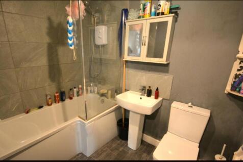 Philip Ellis Bathroom.jpg