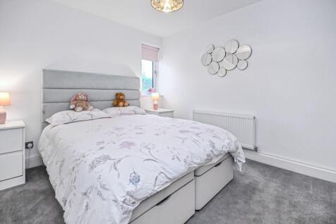1 Woodstock Drive Bedroom 2 (2).jpg
