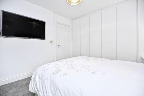 1 Woodstock Drive Bedroom 2 (1).jpg