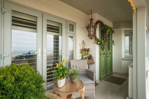 Raised Front Terrace