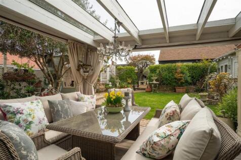 South Facing Rear Garden