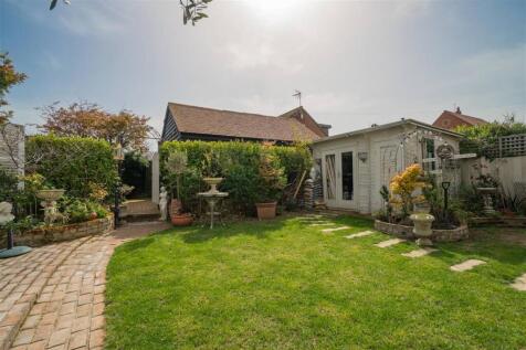 South Facing Rear Garden