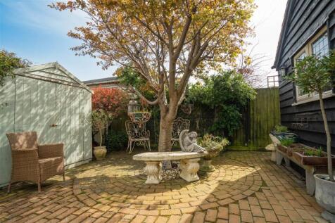 South Facing Rear Garden