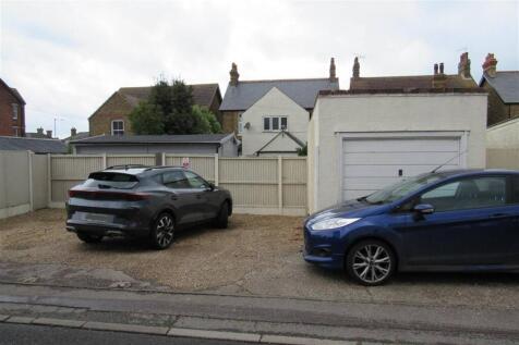 Detached Garage
