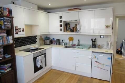 Lounge/Kitchen