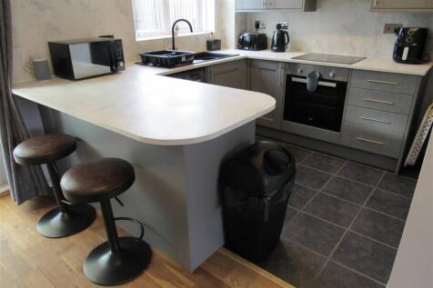 Dining Area &amp; Kitchen