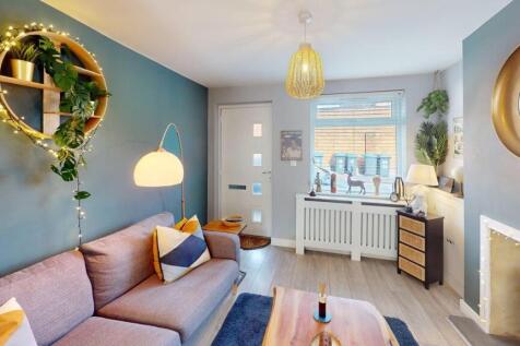 6-Earl-Street-Living-Room.jpg