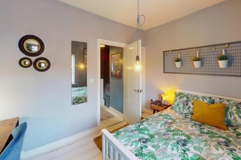 6-Earl-Street-Bedroom 2.jpg