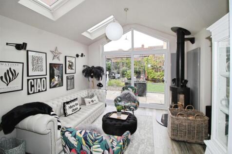 Kitchen Diner/Garden Room