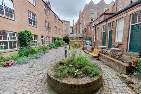 Peoples-Hall-Cott...