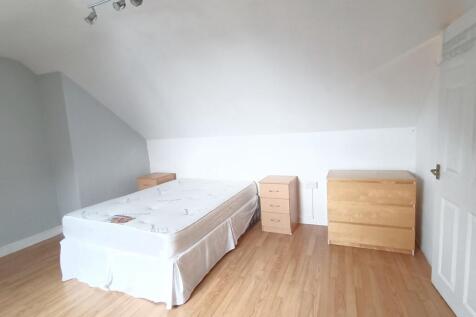 media-17248367728...