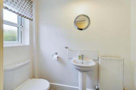 Cloakroom/WC