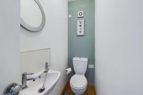 Cloakroom/WC