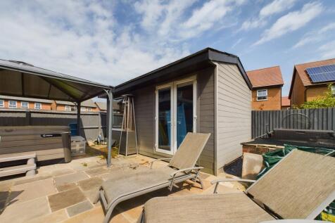 Garden Cabin Room
