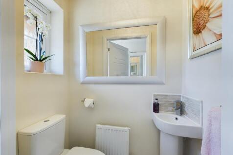 Cloakroom/WC